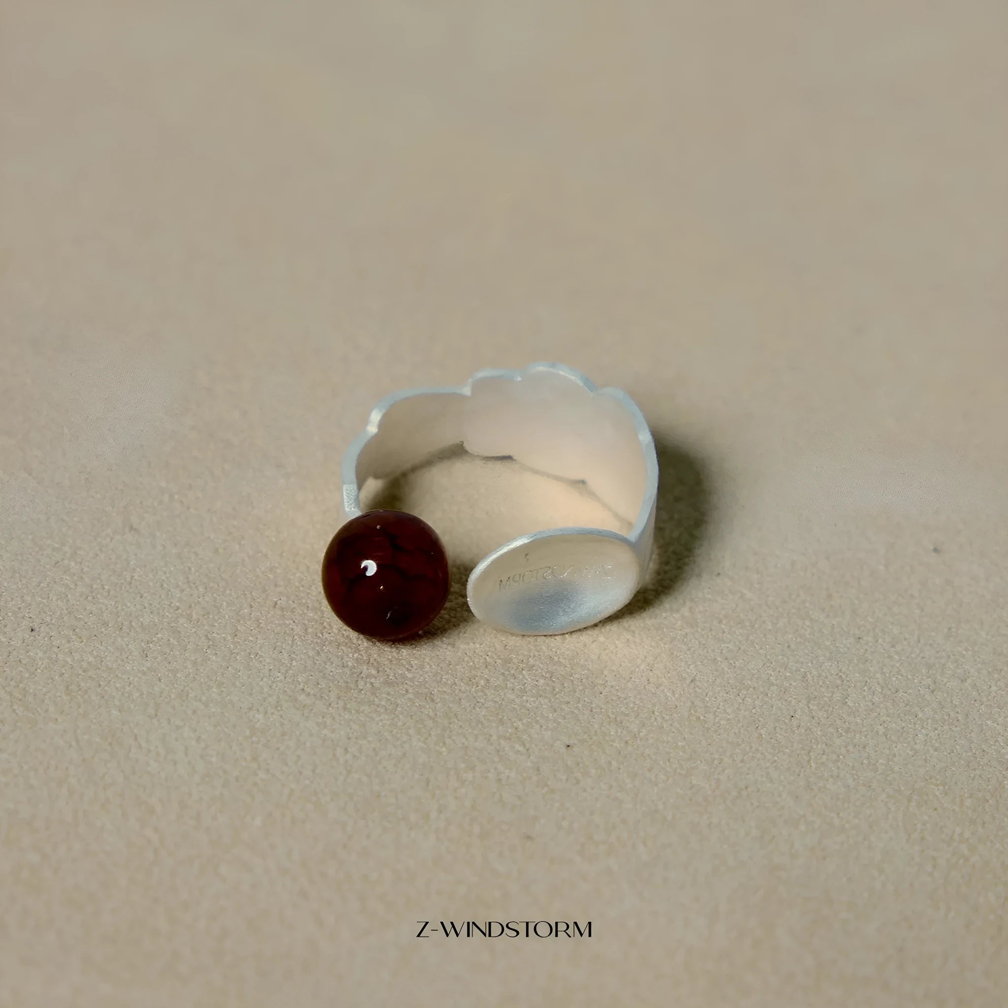 Alloy diamond-shaped ring and bracelet set with small spoon, electroplated finish.