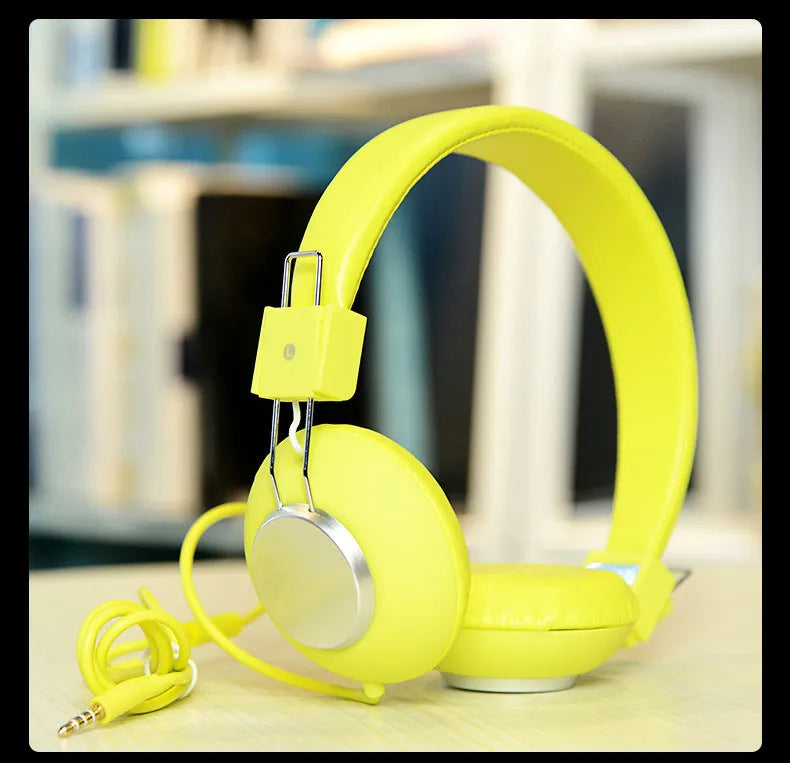Wired head-mounted sports earphones with 3.5mm straight plug and built-in microphone