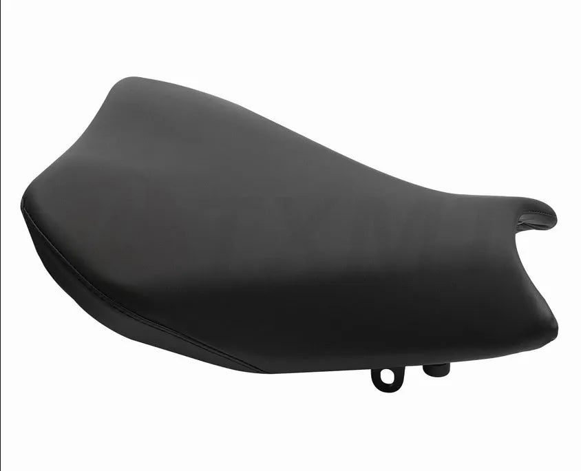 Suzuki GSXR1000 motorcycle front and rear seat covers made from black PU leather.