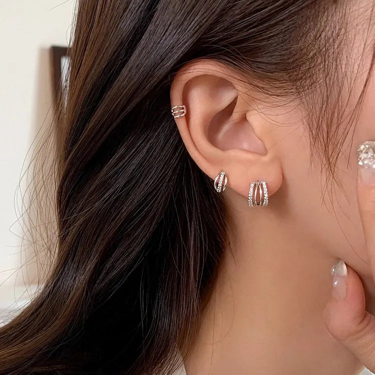 Geometric 925 silver earrings with electroplated finish showing large, medium, and small size comparison