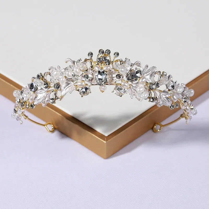 Pearl crown headdress hair accessory for women in gold or silver electroplated alloy