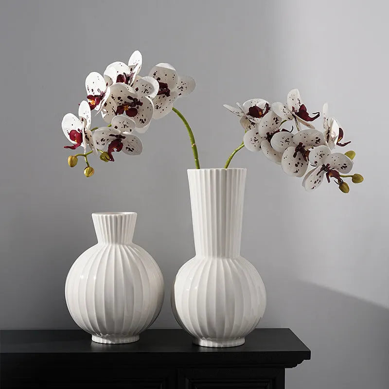 White ceramic vase with striped ball design in American country style for table decoration