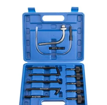 Transmission oil filler tool kit with injector and multiple connectors for refuelling
