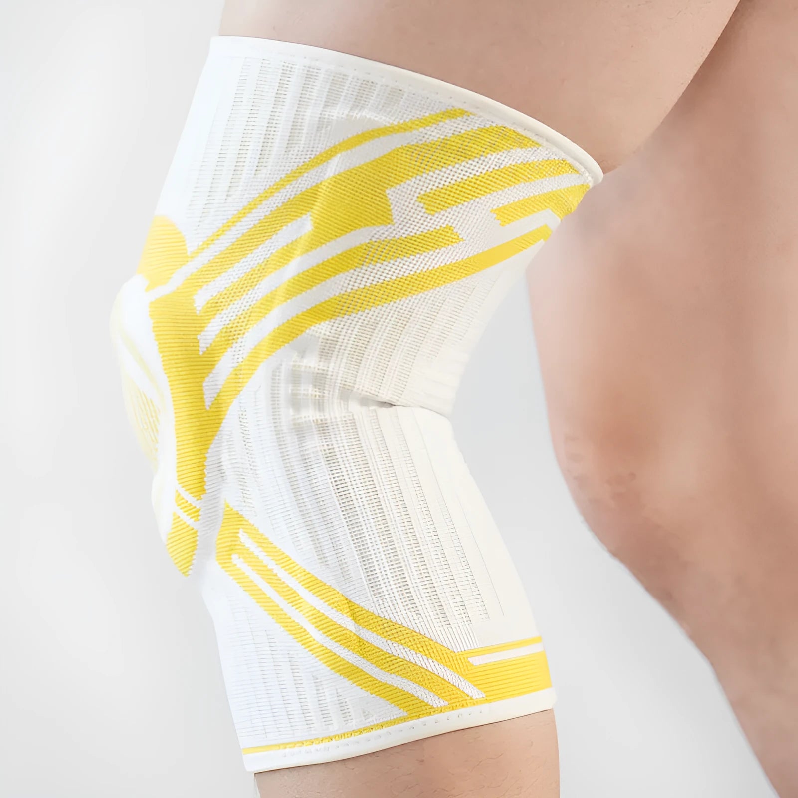 Adult knee pads in blue, made from breathable cotton with high elasticity, for sports use.