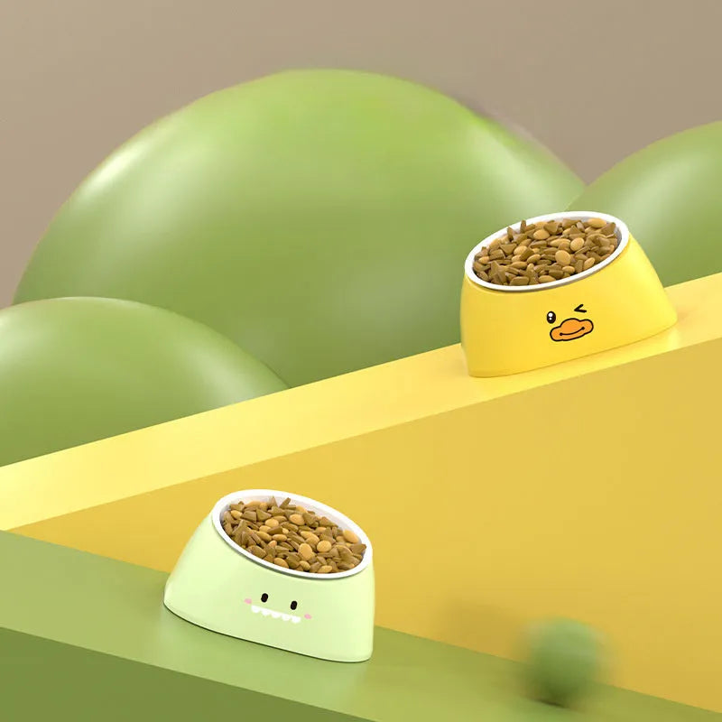 Green 15-degree tilted stainless steel pet bowl with PP base for cervical spine support during feeding