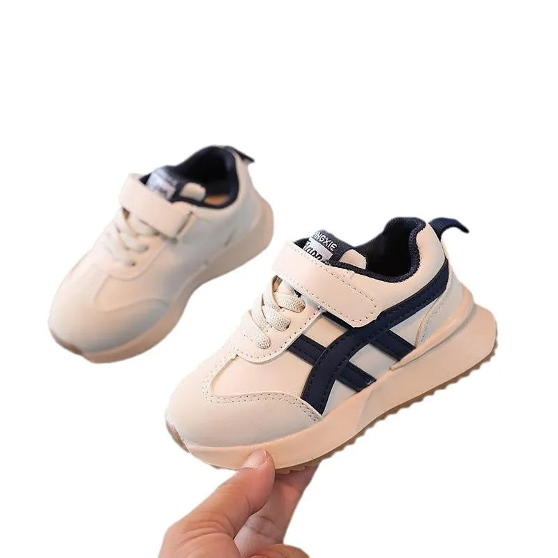 Children's casual sneakers with Velcro fastening in white, beige, or khaki synthetic leather with rubber soles