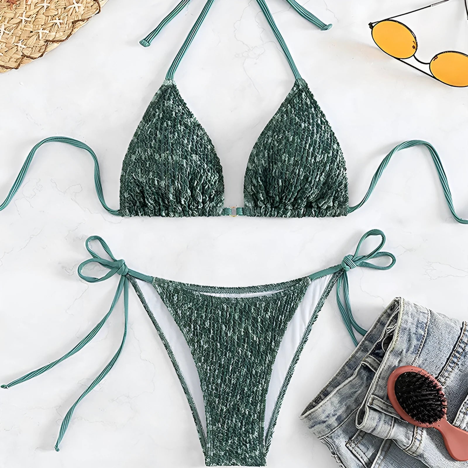 Women's green and pink backless halter swimsuit set with three-point straps