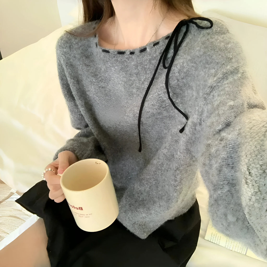 Women's grey loose-fitting knitwear pullover made from regenerated cellulose fibre