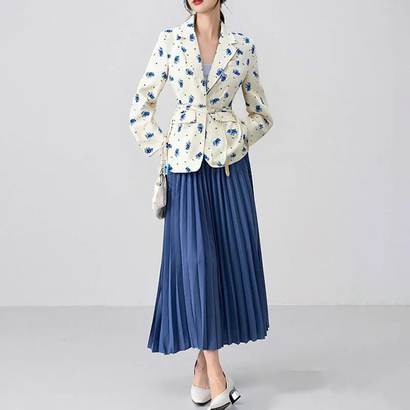 Women's collar suit jacket with front lace-up waist design in polyester fabric