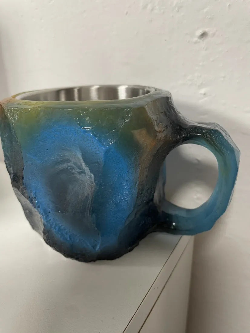 400ml resin coffee mug with mineral crystal design and handle in multiple colour options